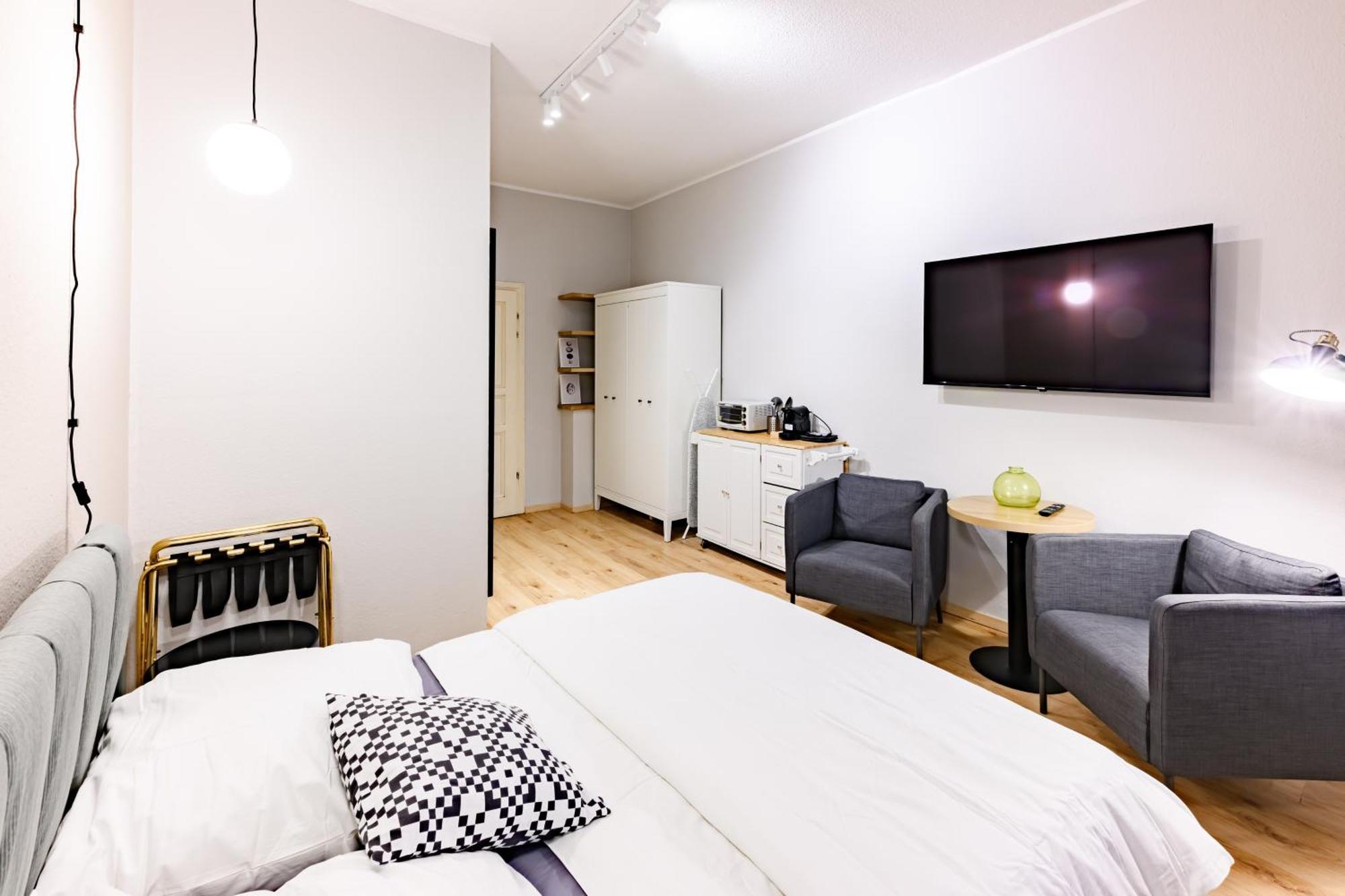 Ground-floor For 2 People Near Mauer Park *